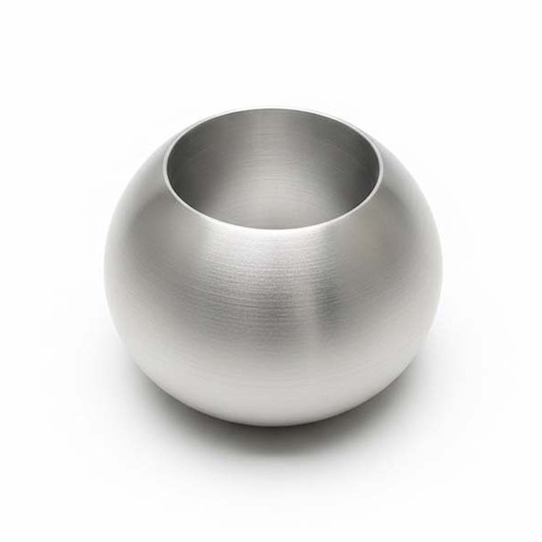 High‑precision aluminum air diffusers produced by metal spinning, designed for commercial HVAC systems in malls, stadiums, and exhibition centers. Durable, lightweight, and engineered for smooth airflow distribution.